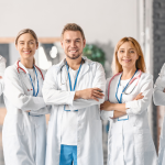 Protocolos rigorosos que colocam a segurança em primeiro lugar, promovendo confiança no atendimento.