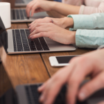 A relação entre ESG e tecnologia tem impulsionado soluções inovadoras voltadas à sustentabilidade empresarial, como analisa Luciano Colicchio Fernandes.