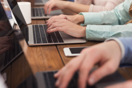 A relação entre ESG e tecnologia tem impulsionado soluções inovadoras voltadas à sustentabilidade empresarial, como analisa Luciano Colicchio Fernandes.