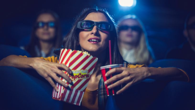 O Impacto das Janelas de Exibição Híbridas e a Mudança no Consumo de Conteúdo Cinematográfico no Brasil
