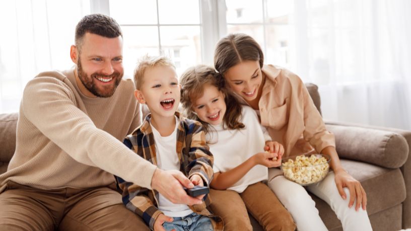 Filmes parecidos com Como Mágica conquistam o streaming com romance, fantasia e emoção